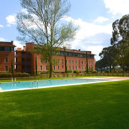 On Golf Course Near Sandy Beaches * Gualta